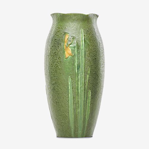 GRUEBY Fine rare vase with yellow daffodils
