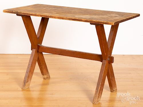 American pine sawbuck table