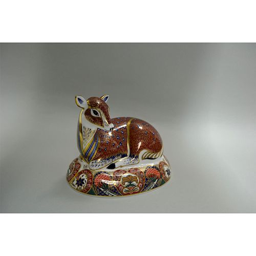 ROYAL CROWN DERBY FAWN PAPERWEIGHT