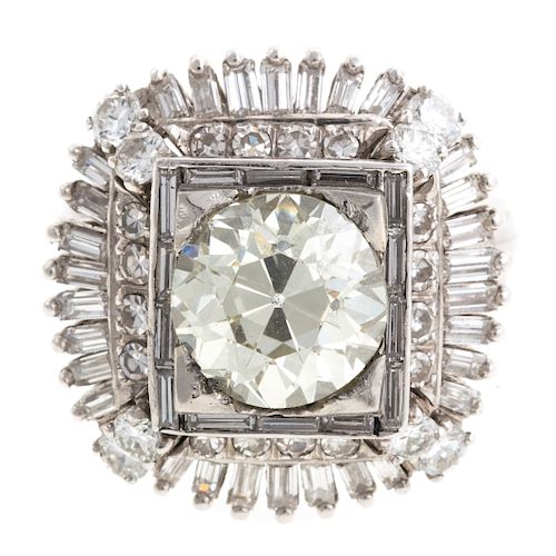 A Ladies Vintage 3 ct Diamond Ring in Platinum