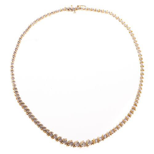 A Ladies Diamond Tennis Necklace in 18K