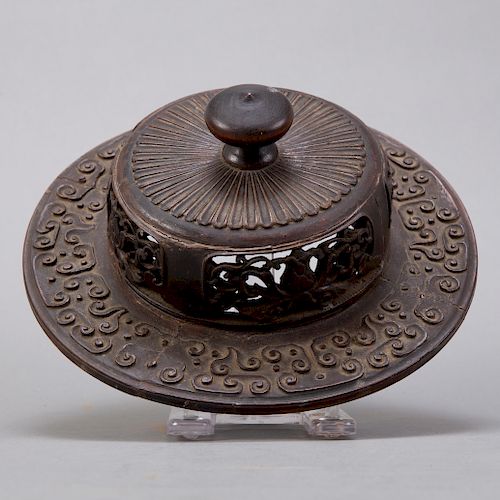 19th c. Chinese Wooden Baluster Vase Lid