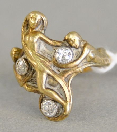 18K gold Art Nouveau figural ring with woman flanked by young woman and boy, set with three old mine cut diamonds, size 2 1/4, total...