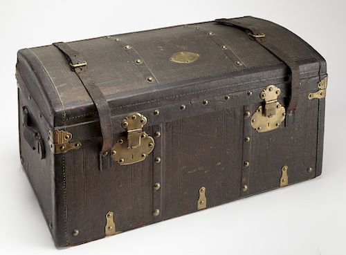 Dome Topped Trunk w/Leather Cover