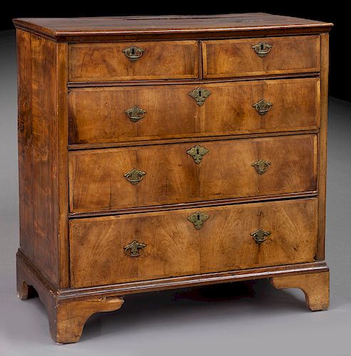 Early Georgian mixed wood 5-drawer chest with