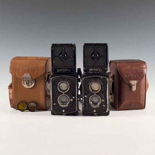 PAIR OF ANTIQUE ROLLEIFLEX CAMERAS WITH LEATHER CASES