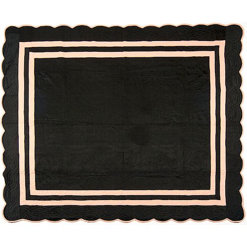 Amish Plain Quilt with Scalloped Edge