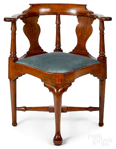 Massachusetts Queen Anne mahogany corner chair