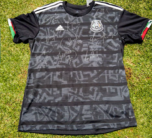 Camiseta de México firmada por la selección 2018