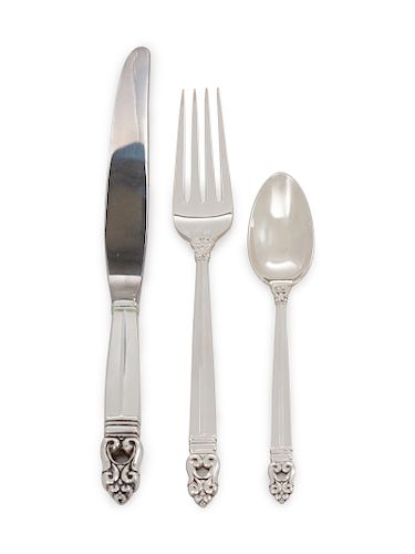 An American Silver Partial Flatware Service
International Silver Co., Meriden, CT
Royal Danish pattern, comprising:16 dinner knives with stainless ste