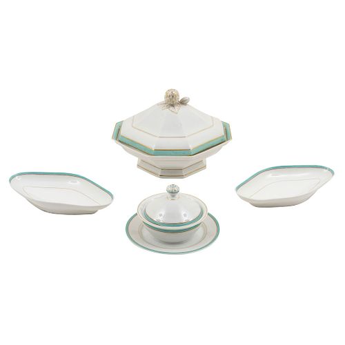 TABLE SERVICE. FRANCE, 19TH CENTURY. Porcelain with turquoise edges. From 1.5 to 6.6 in