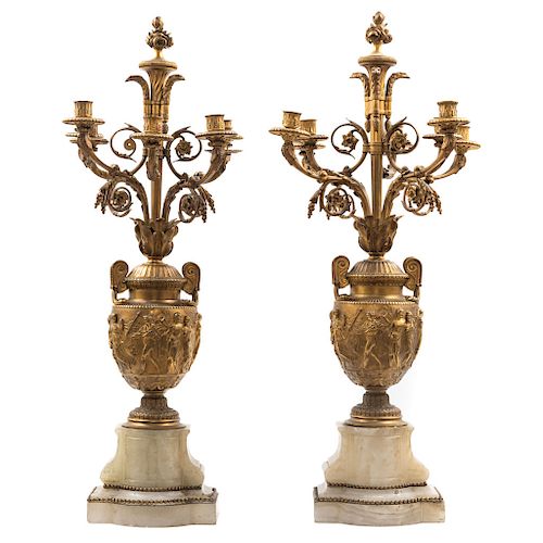 A PAIR OF CANDLESTICKS. FRANCE, END OF THE 19TH CENTURY. NAPOLEON Style. Golden bronze with alabaster base. Pieces: 2. 33.4 in