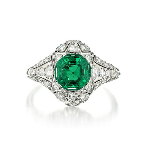 Antique Colombian Emerald and Diamond Ring