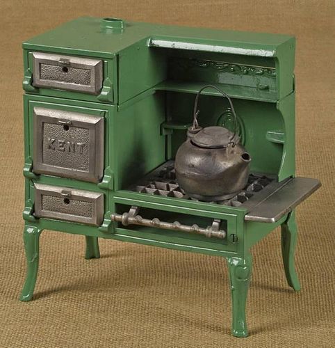 Kenton cast iron Kent toy gas stove with a stee