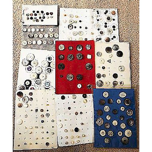 LARGE GROUP OF SEVERAL CARDS OF MOTHER OF PEARL BUTTONS