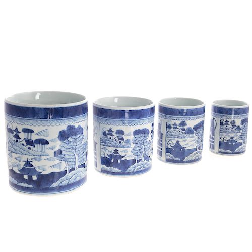 Four Contemporary Chinese Export Graduated Vases