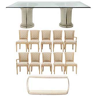 Comedor. Estados Unidos. SXX. Marca Henredon. Consta de: Mesa, 2 sillones, 8 sillas y mesa consola. 77 x 243 x 122 cm. (mesa)