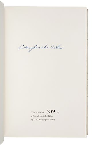 MACARTHUR, Douglas (1880-1964). Reminiscences. New York: McGraw-Hill Book Company, 1964. 