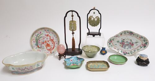 12 Small Chinese Items