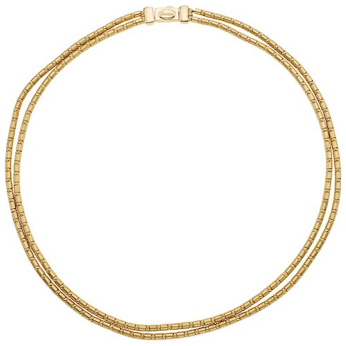 DE LA FIRMA ZANCAN  a yellow gold 18 K necklace.