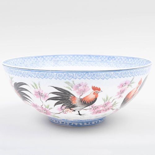 Chinese Famille Rose Eggshell Porcelain Bowl with Cockrels