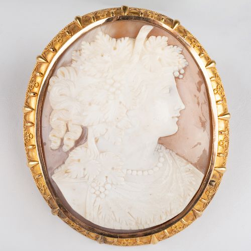 Victorian 18k Gold and Shell Cameo Brooch