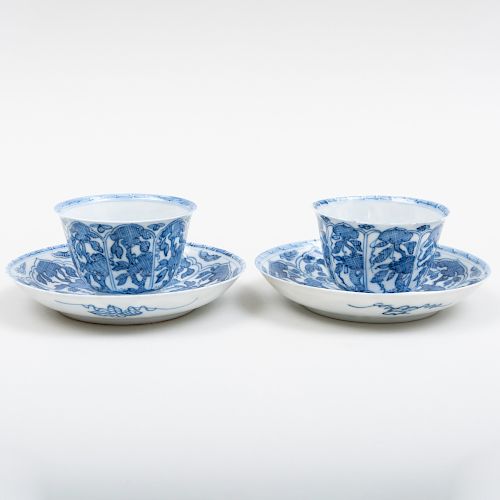 Pair of Chinese Export Porcelain Teabowls and Saucers