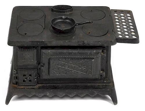 Orr, Painter & Co. cast iron Dainty toy stove,