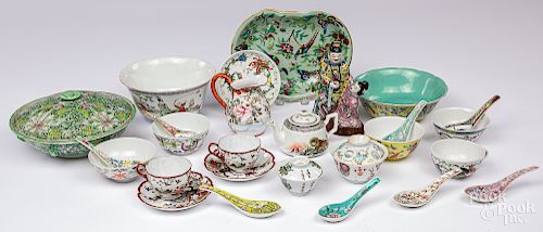 Group of Chinese and Japanese export porcelain