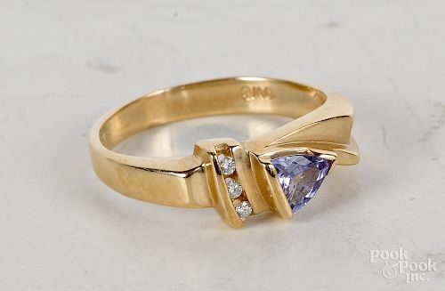 14K yellow gold tanzanite diamond ring