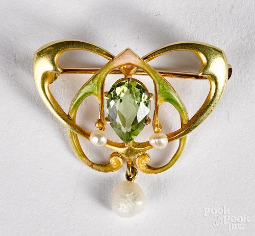 18K yellow gold, pearl and gemstone pin
