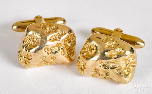 Pair of 14K yellow gold cufflinks