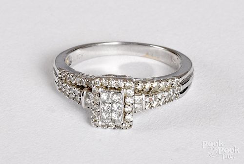 10K white gold and diamond ring