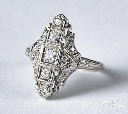 900 platinum and diamond ring