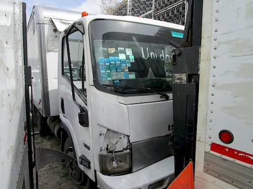 Camion Isuzu ELF500 2012