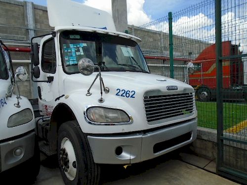 Tractocamion Freightliner M2 5ta rueda 2006