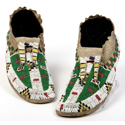 Sioux Beaded Hide Moccasins 