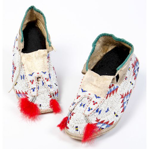 Sioux Beaded Hide Moccasins 