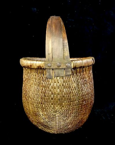 ASIAN BASKET WITH HANDLE