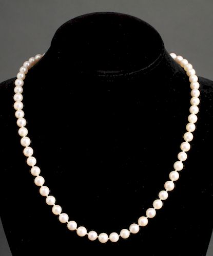 14K White Gold Clasp Pearls Necklace