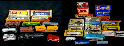 LARGE LOT OF TRAINS: TYCO LIFE-LITE, ATHEARN