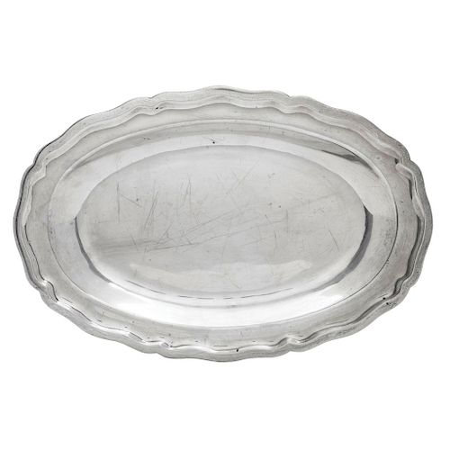 LOT OF SALVER, TRAY AND PYREX SILVER HOLDER. Sterling 0.925 Silver. Rectangular pyrex holder and tray with handles, chiselled with vegetal motifs and 