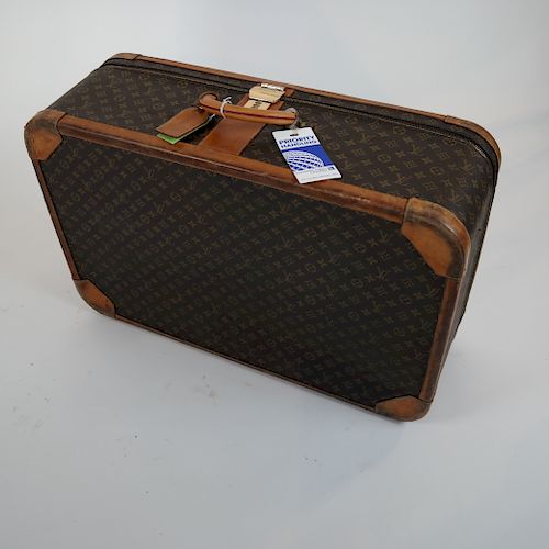 Louis Vuitton Pullman Suitcase