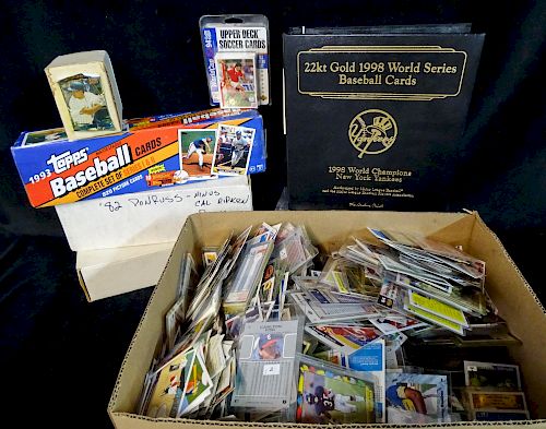EXTENSIVE LOT SPORTS CARDS