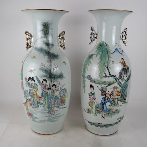 Pair Antique Chinese Porcelain Decorated Vases