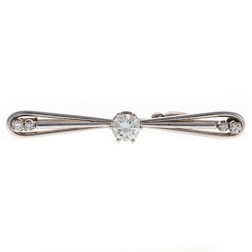 A Ladies Diamond Pin in Platinum