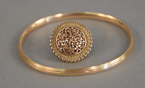 Two piece lot to include 14K gold bracelet and one earring, 7.8 grams total weight.