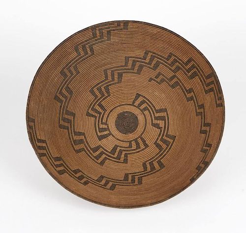 An Apache coiled basketry tray