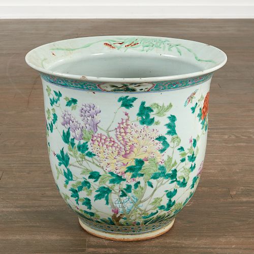Chinese famille rose porcelain jardiniere