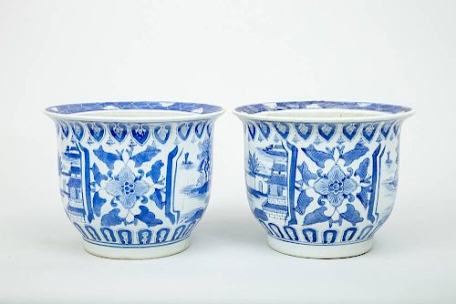 Pair of Chinese Blue and White Porcelain JardiniŠres, Modern